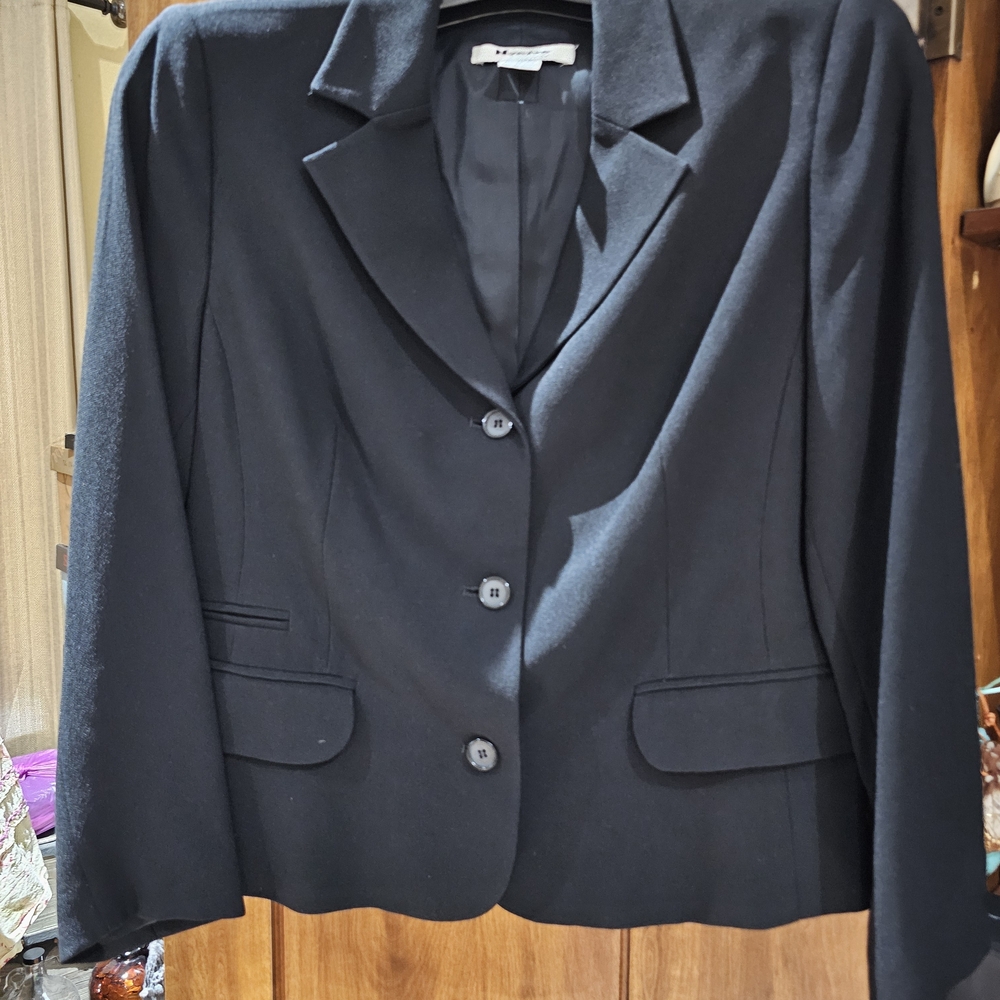 Elegant Black Women's Blazer